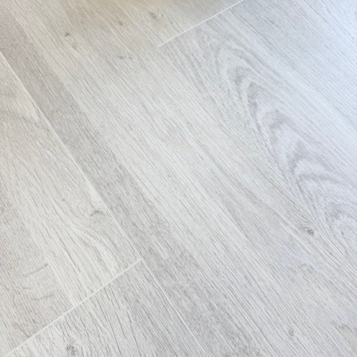 Ламинат EGGER Comfort Classic 33кл 8мм 4-v EC2040 Дуб Кортон белый