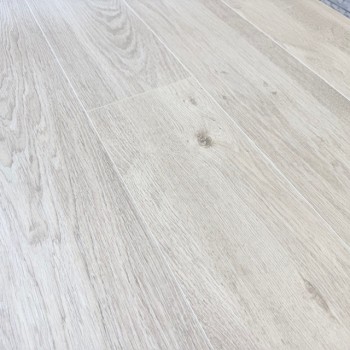 Ламинат EGGER Comfort Classic 33кл 8мм 4-v EC2040 Дуб Кортон белый