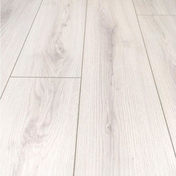 Ламинат EGGER Pro Classic 33кл 8мм 4-v Дуб Петрелиус