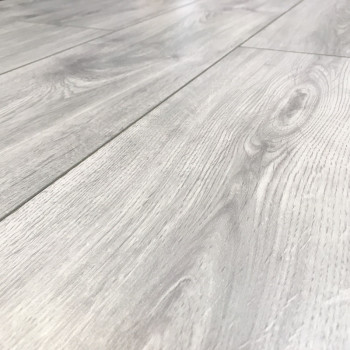 Ламинат EGGER Pro Classic 33кл 8мм 4-v Дуб Сириус