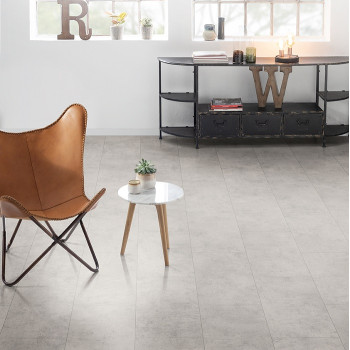 Ламинат EGGER Pro Large Aqua+ 33кл 8мм 4-v EPL166 Бетон Чикаго св.-серый