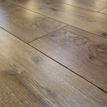 Ламинат Swiss Krono Dovod 33 кл 8 мм 4V 7081 Дуб Демонт