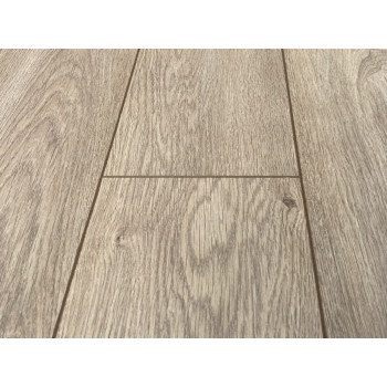 Ламинат ULTRADECOR Eurohome Majestic 33кл 8мм 4-v U608 Дуб Абсолют Классический