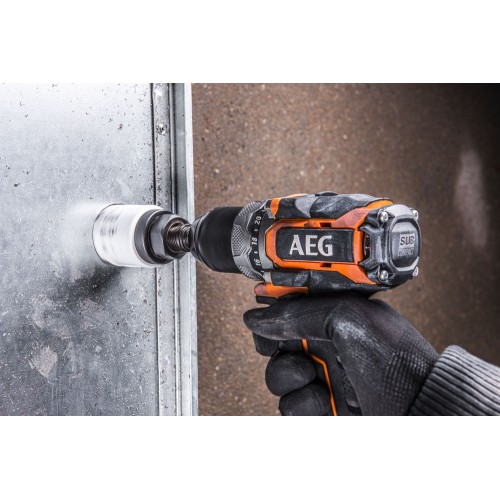 Дрель-шуруповерт аккумуляторная AEG BS18SBL-202C
