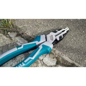 Плоскогубцы комбинированные 200 мм TOTAL THT210806S