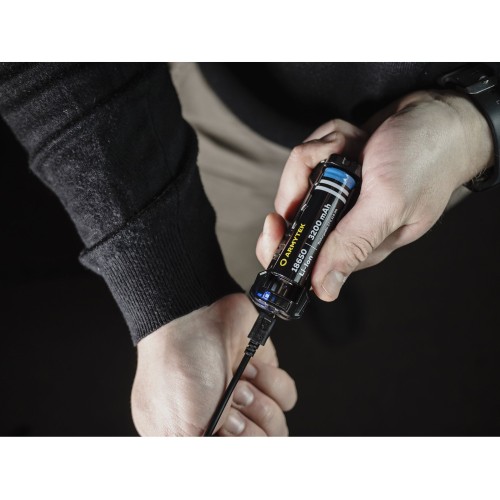 Зарядное устройство Armytek Handy C1 VE