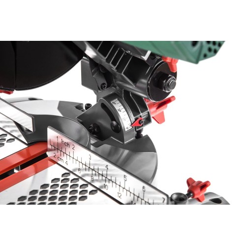 Пила торцовочная комбинированная ( + распиловочный стол) Hammer Flex STL1200/210C