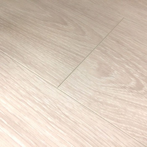 Ламинат Egger Basic EBL054 Дуб Матра светлый