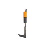 Тяпка для уборки травы с дорожек QuikFit FISKARS