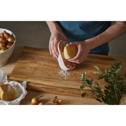 Терка с контейнером Functional Form Fiskars
