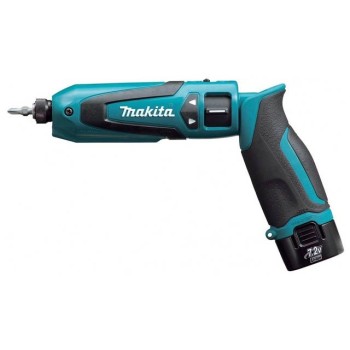 Аккум. шуруповерт MAKITA TD 022 DSE в сумке+ аксессуары