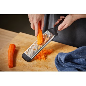Терка мелкая Functional Form  Fiskars