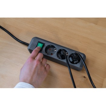 Удлинитель 1.5м (3 роз., 3.3кВт, с/з, выкл., ПВС) серебристо-серый Brennenstuhl Eco-Line