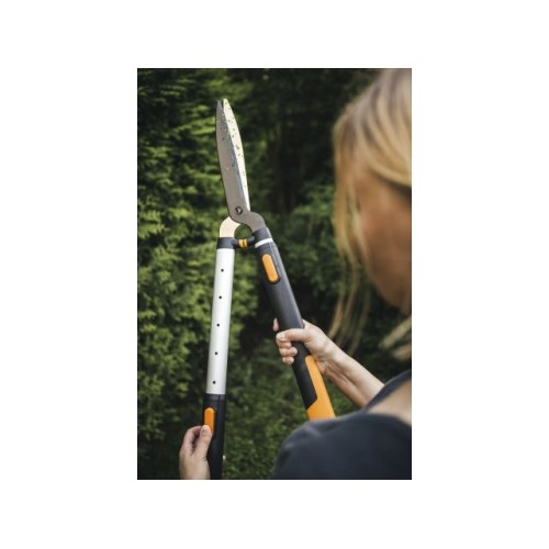 Ножницы для живой изгороди телескопические  SmatrF FISKARS
