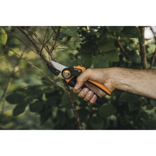 Секатор контактный FISKARS Xseries PowerGear L P941