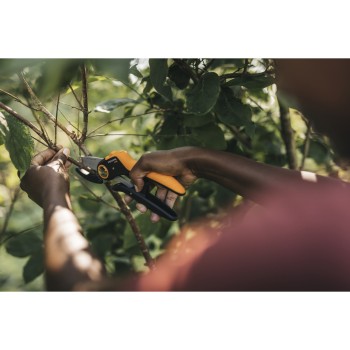 Секатор контактный FISKARS Plus PowerLevel P741