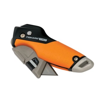 Нож строительный складной, со сменным лезвием CarbonMax FISKARS
