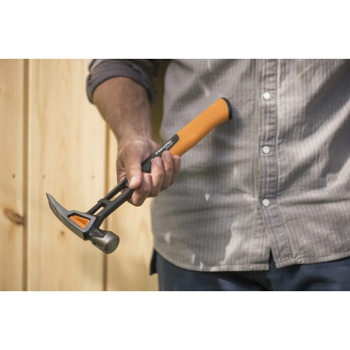 Молоток столярный L FISKARS