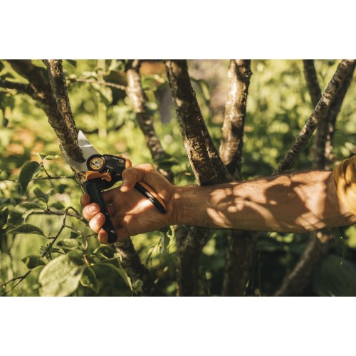 Секатор плоскостной FISKARS Xseries PowerGear L P961