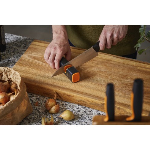 Нож поварской большой 20 см Functional Form Fiskars
