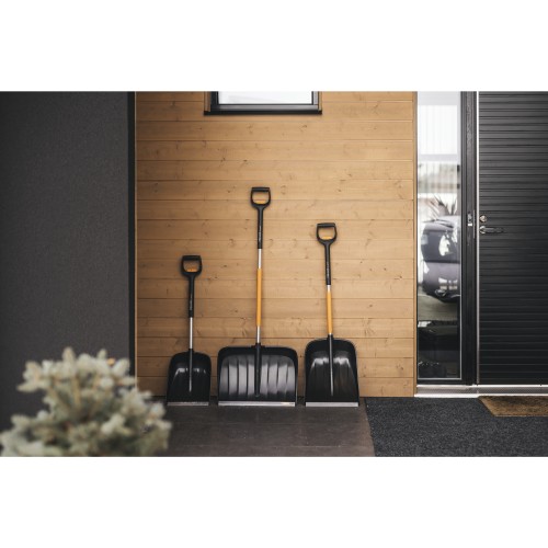 Лопата снеговая телескопическая X-series FISKARS