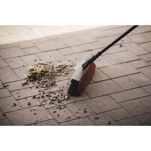 Метла большая Solid FISKARS