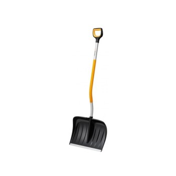 Лопата (скрепер) для снега c изогнутой ручкой X-series FISKARS