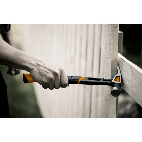 Молоток столярный ХL FISKARS
