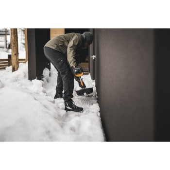 Лопата снеговая X-series FISKARS