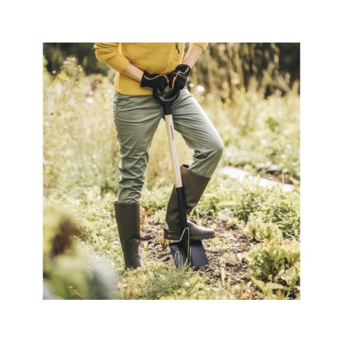 Лопата штыковая с дер. черенком Solid FISKARS