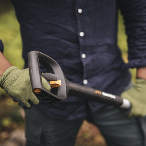 Лопата штыковая телескопическая закругленная Xact FISKARS