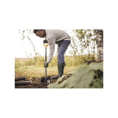 Лопата штыковая с удлиненным лезвием и удлин ручкой FISKARS