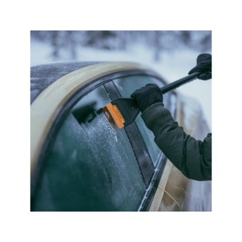 Щетка для снега 47см со скребком Solid FISKARS