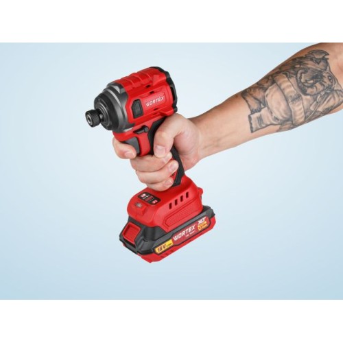 Аккум. ударный гайковерт/винтоверт WORTEX CWR 0218 2x2 А*ч, 220 Н*м