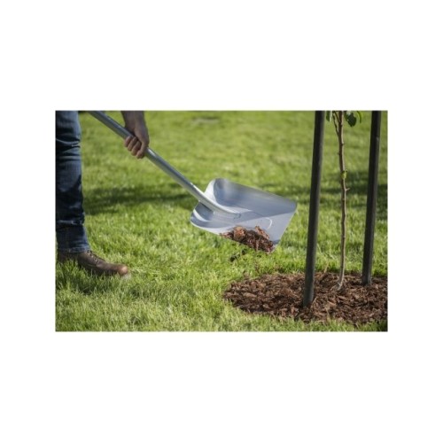 Лопата совковая  Xact FISKARS