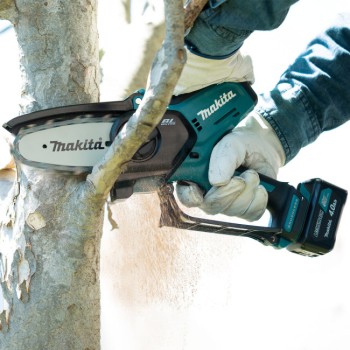 Аккум. пила цепная MAKITA CXT UC100DWA шина 10 см (4