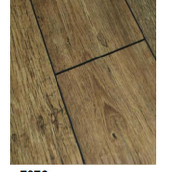 Ламинат ULTRADECOR Eurohome Majestic 33кл 8мм 4-v 7876 Дуб Деревенский	