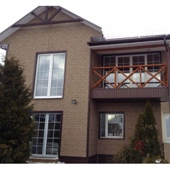 Сайдинг Ю-пласт Стоун-Хаус Кирпич бежевый