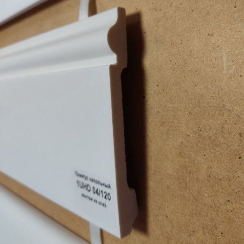 Плинтус Solid 1 UHD 04/120