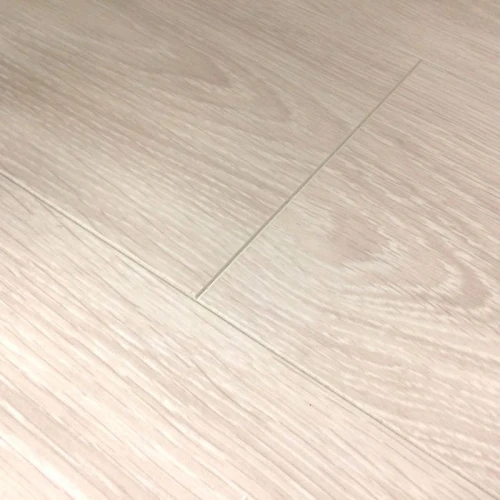 Ламинат Egger Basic EBL054 Дуб Матра светлый